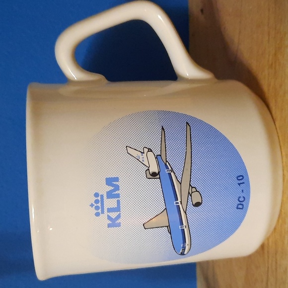 Royal Dutch Airlines KLM Classic DC-10 Ceramic Coffee Mug - Picture 1 of 4